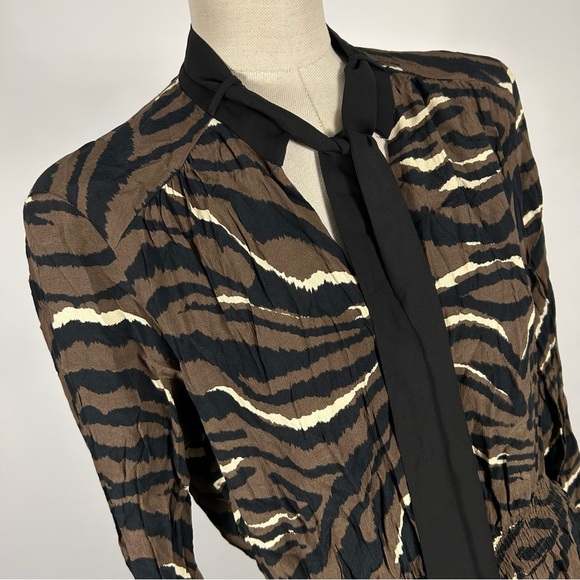 💕 Zara Black and White Wrap Dress with Plunge Neckline M - Picture 6 of 13